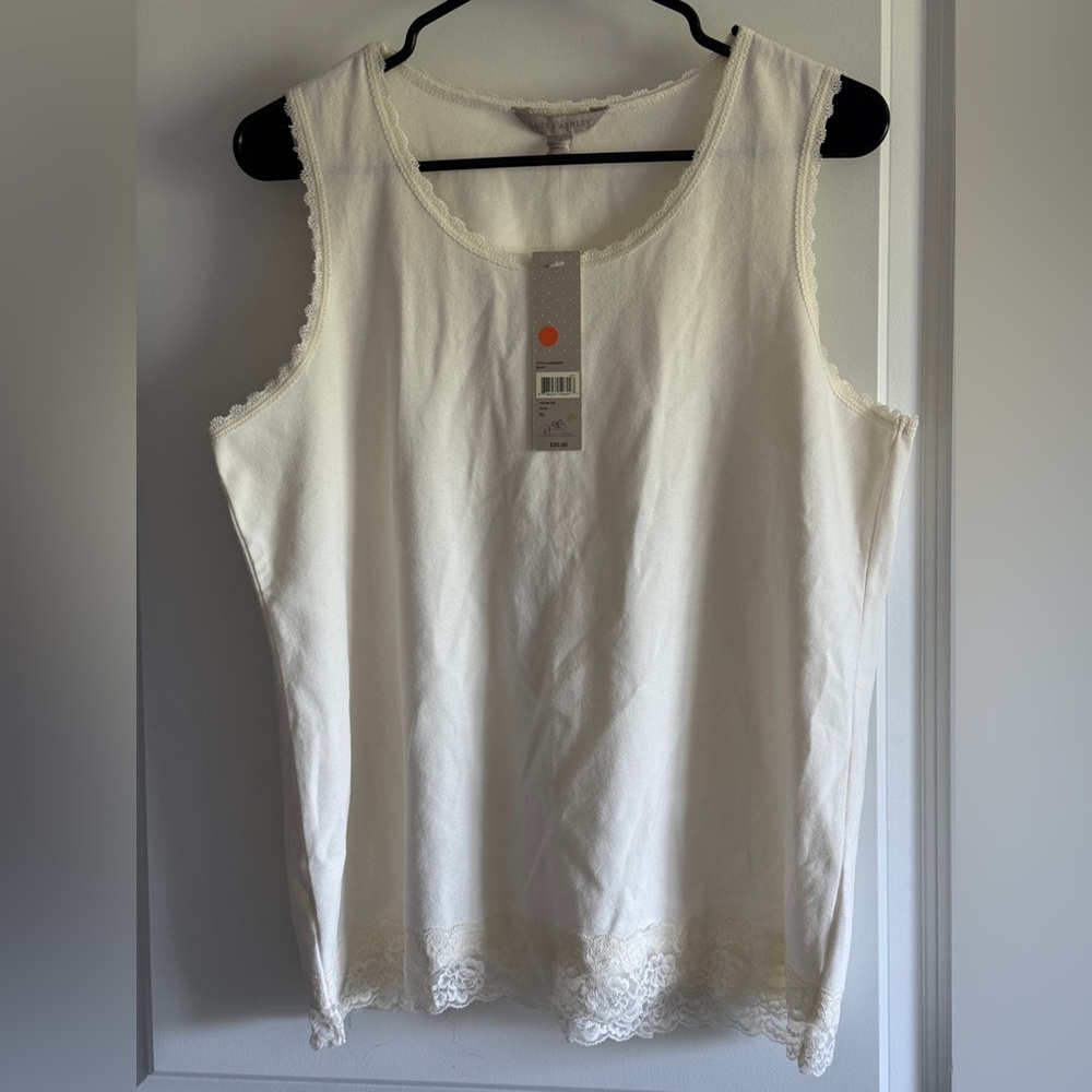 Laura Ashley Cream Sleeveless Boxy‎ Tank Top